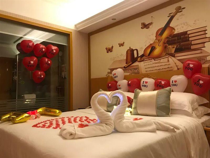 Vienna Hotel Banxuegang Road Thẩm Quyến Ngoại thất bức ảnh