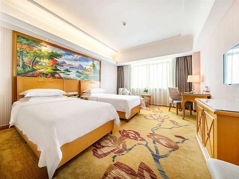Vienna Hotel Banxuegang Road Thẩm Quyến Ngoại thất bức ảnh