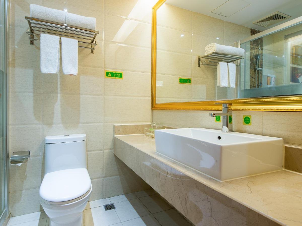Vienna Hotel Banxuegang Road Thẩm Quyến Ngoại thất bức ảnh