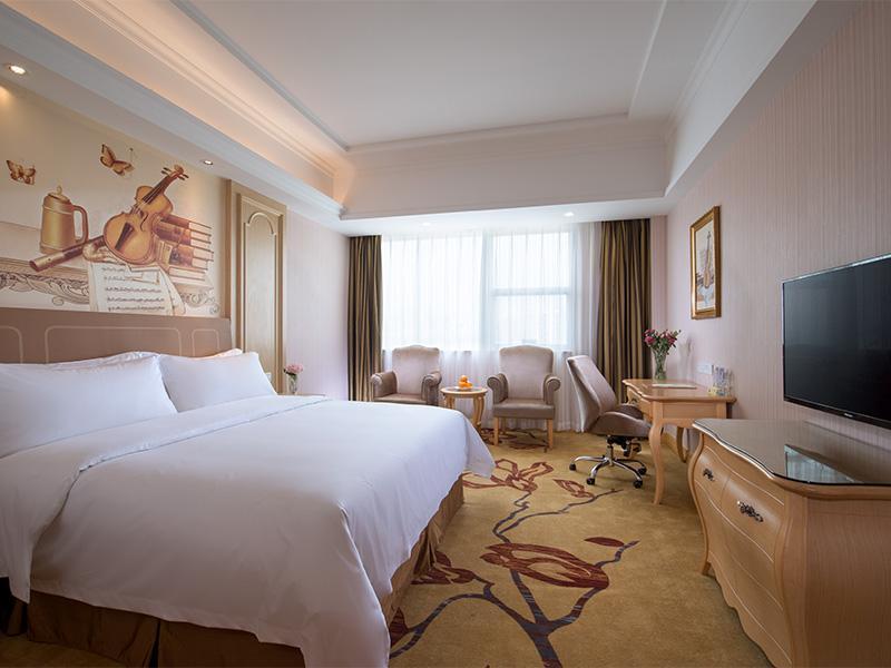Vienna Hotel Banxuegang Road Thẩm Quyến Ngoại thất bức ảnh
